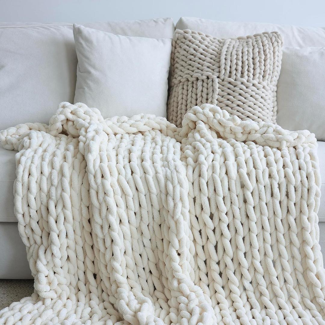 Maetoow Chenille Chunky Knit Blanket Throw 4050 Inch, Handmade Warm & Cozy Blanket Couch, Bed, Home Decor, Soft Breathable Fleece Banket, Christmas Thick and Giant Yarn Throws, Cream