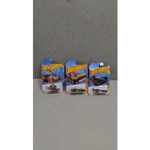 Pack Of 3 Hot Wheels Cars (HW-4-Trac, Head Gasket, Fast Felion)
