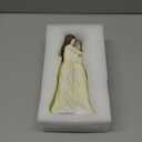 BUTILIVEEN Hugging Mom Daughter Figurines, Gifts for Mom from Daughter for Christmas, Mothers Day and Birthday, Hand Painted Statue, Resin, 8 inch