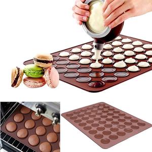 48 Hole Macarons Silicone Mat Baking Mold Silicone Macaron Kit Pastry Baking Mat and Decorating Piping Pot with 4pcs Nozzles