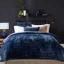RECYCO Luxury Velvet Quilt Set King Size, Lightweight Velvet Comforter Set, Oversized Bedspread Coverlet Quilted Bedding Set, with 2 Matching Pillow Shams, for All Season, Navy Blue