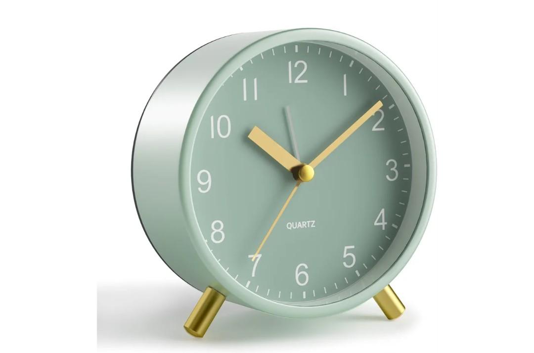 Analog Alarm Clock, 4 inch Super Silent Non Ticking Small Clock with Night Light, Battery Operated, Simple Design, easy setting for Office, Bedroom, Bedside, Desk, teens, elders, kids, adult, Green