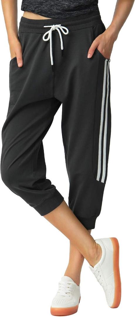 SPECIALMAGIC Women's Capri Pants Cropped Joggers with Pockets Elastic Waist Drawstring Capri Sweatpants (X-Large, Black)