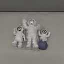 LUOZZY 3Pcs Astronaut Figurines Cake Topper Mini Astronaut Toys Space Cake Topper Spaceman Statues for Home Desktop Space Theme Party Decorations (Sliver)