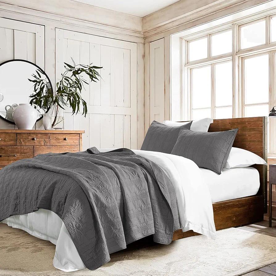 HORIMOTE HOME 100% Cotton Quilt Set Queen Size, Dark Grey Pre-Washed 3-Piece Bedspread Coverlet Set, Cozy Lightweight Stitching Bedding Cover with 2 Shams in Geometric Pattern for All Season