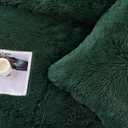 Smoofy Fluffy Queen Comforter Set, Faux Fur Comforter Set Queen Size, Luxury Fuzzy Bedding Set, Soft Shaggy Bed Set for All Season, 3 Pieces - 1 Comforter & 2 Pillowcases, Dark Green