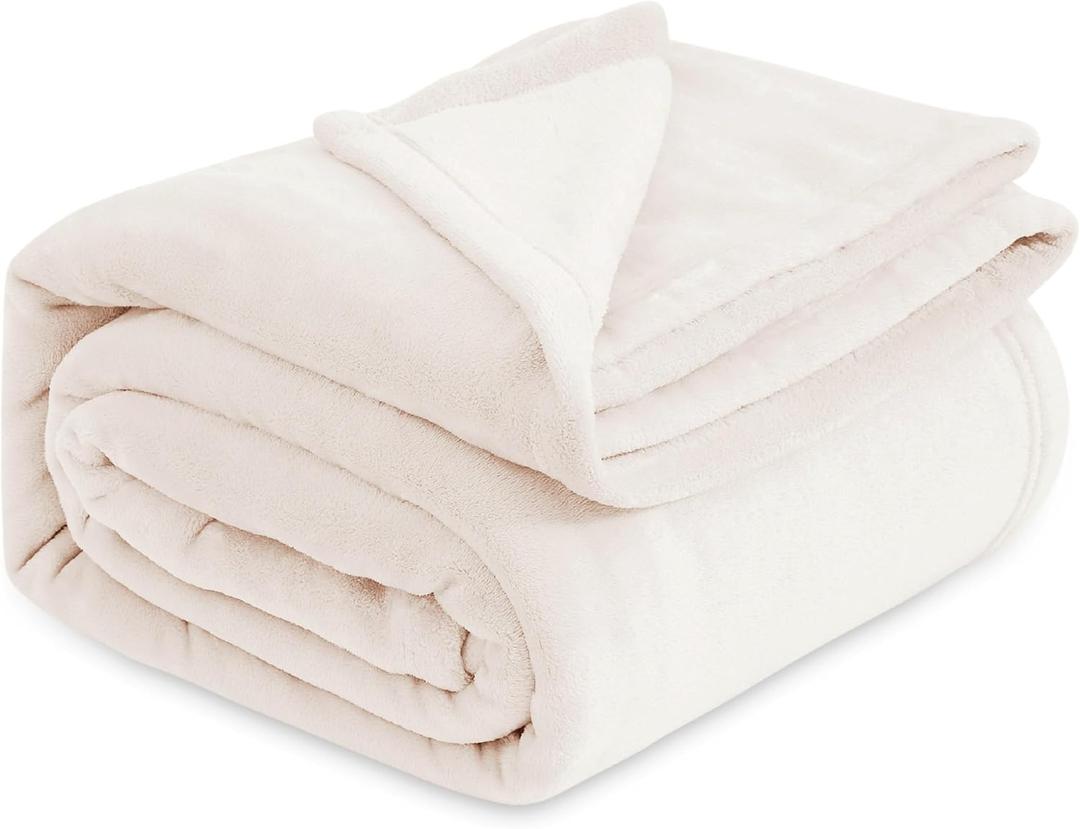 Bedsure GentleSoft Fleece Bed Blankets Full Size Cream - Soft Lightweight Plush Fuzzy Cozy Luxury Blanket Microfiber, 84x90 inches
