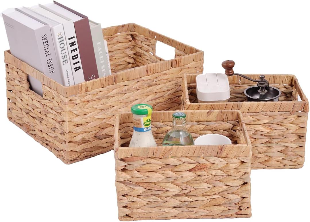 Set of 3 Water Hyacinth Storage Basket Rattan Woven Shelf Organizing with Builtin Handles 3Pack Nesting Wicker Bathroom Accessories Pantry Storage
