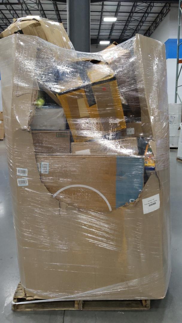 Pallet of salvage items