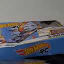 Hot Wheels Toy Car RC Set with 1:64 Scale Remote-Control Vehicle & 30+ Pieces of Race Track to Create Multiple Configurations