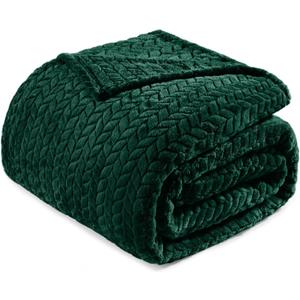 Exclusivo Mezcla Fleece King Size Blanket for Bed, 90x104 Inches Soft Cozy Jacquard Flannel Blankets, Lightweight Fuzzy Plush Warm for Winter, Forest Green