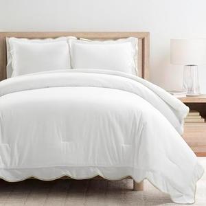 Lush Decor Coastal Chic Scalloped Edge Comforter Set, 3 Piece Set King/California King, Neutral & White - King Bedding Set - White Comforter King Size - Coastal Decor
