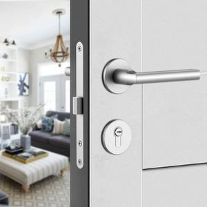 Magnetic Automatic Door Lock Silent Locking Anti-Collision Design Zinc Alloy Handle Aluminum Alloy Body Suitable for Doors with a Thickness of 1 3/8" to 2" Special Lock for Wooden Doors (Silver)