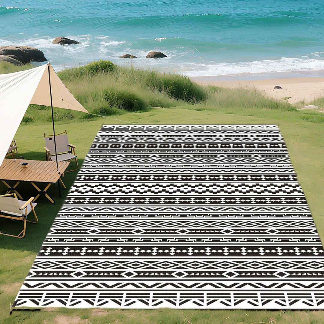 Outsunny Outdoor Rug for Patio, 9' x 18' Waterproof Large Mat, Reversible Plastic Straw Rug for Decor, Portable Outside RV Camping Area Carpet Mat for Backyard Porch Deck Picnic, Black White Geometric (8'11" x 17'11" (Rectangular))