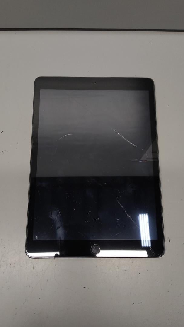 Apple iPad (10.2-inch, Wi-Fi, 32GB) - Space Gray (8th Generation) 