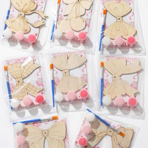 Saypacck 24 Pcs Party Favors Wooden Painting Craft Kits Birthday Party Supplies with Organza Bag for Goodie Bags Fillers Adult Thank You Gifts(Pink Bow)