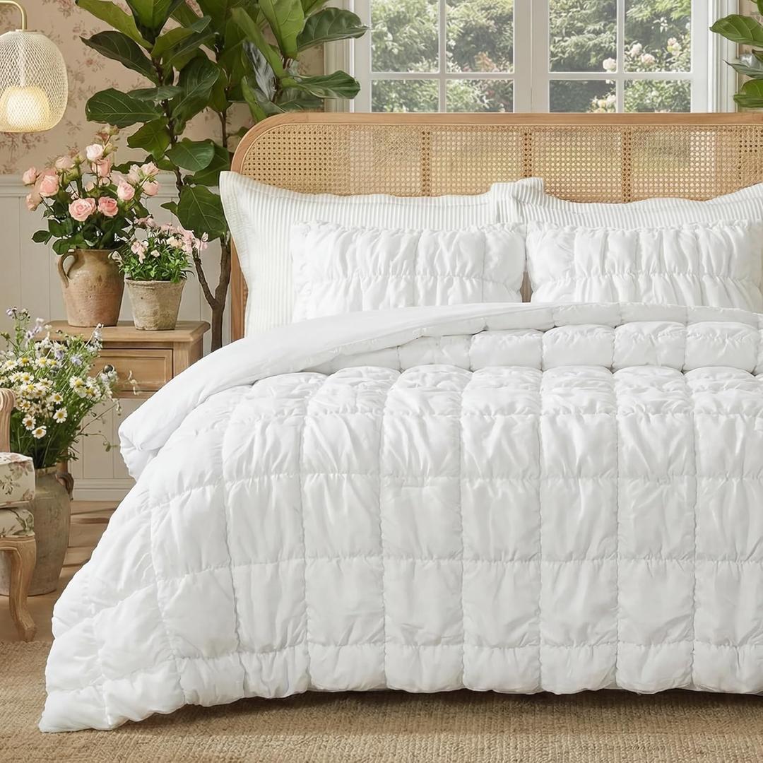 Amélie Home White Comforter Set Queen, Bubble Lightweight Bed Set Queen Size for All Seasons, 3 Pieces, Bedding Set with Comforters and Pillow Cases