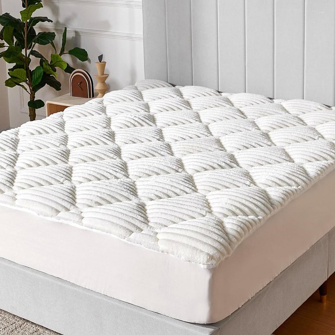 Novilla Fleece Mattress Topper Full, Warm Sherpa Mattress Pad, Cloud-Like Soft Bed Cover for Winter, Deep Pocket fits up to 21", Machine Washable, White