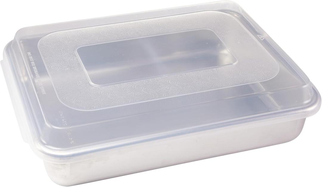 Nordic Ware 46603 9" X 13" Cake Pan with Lid, Silver
