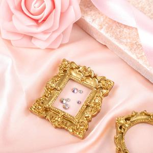 Vicenpal 15 Pcs Vintage Mini Picture Frames Baroque Antique Small Resin Jewelry Display Table Frame for Christmas DIY Photo Holiday Party Decoration (Gold)