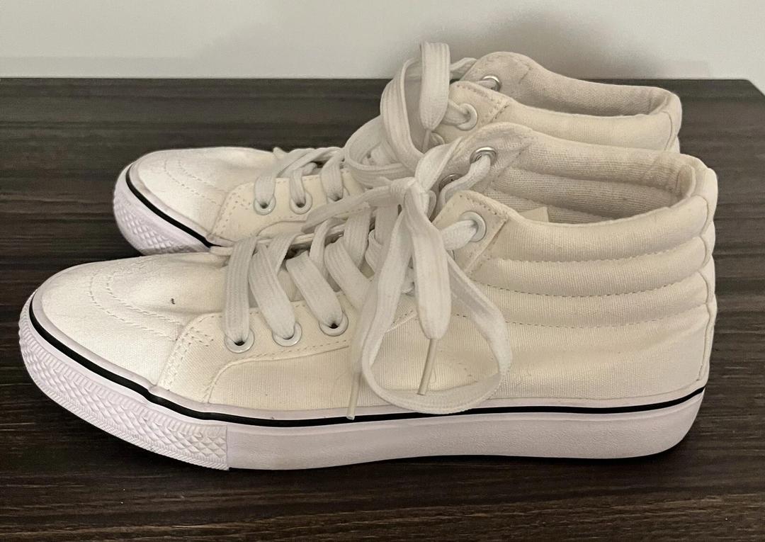 Converse Chuck Taylor All Star Lift Women's Lace Up Canvas Sneaker Size 9.5