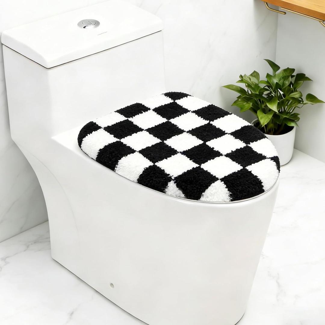 Retro Black-and-White Checkered Bathroom Toilet Seat Cover Classic black-and-white checkered toilet seat cover Machine-washable bathroom decor Fits most round, oval, and elongated (black and white)