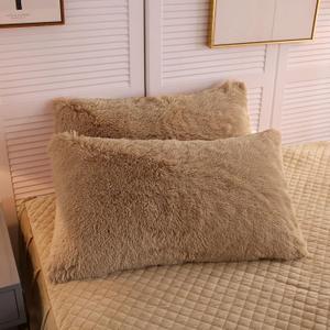 LIFEREVO 2 Pack Faux Fur Pillow Shams,Shaggy Plush Home Decorative Luxury Series Super Soft Furry Pillow Case with Zipper Closure for Home Sofa Couch Decoration,Standard (Camel,20"x26")