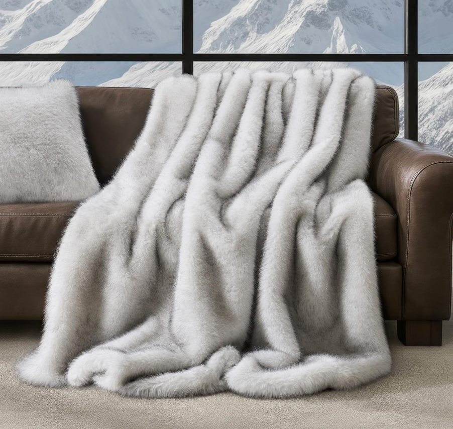 Luxury Faux Fur Throw Blanket, Soft Fluffy Faux Mink Blankets for Bed, Couch, Sofa, Thick Cozy Plush Warm Fur Throws with Reversible Velvet, Frosted White Wolf, 50"x60"