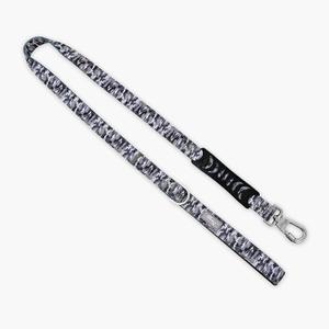 Dog Friendly Co. Classic Dog Leash | Strain-Free, Shock Resistant, Prevents Jolts, Maintain Control | Durable Waterproof Material | Heavy Duty Clip & D-Ring | Grey Camo, Size Regular