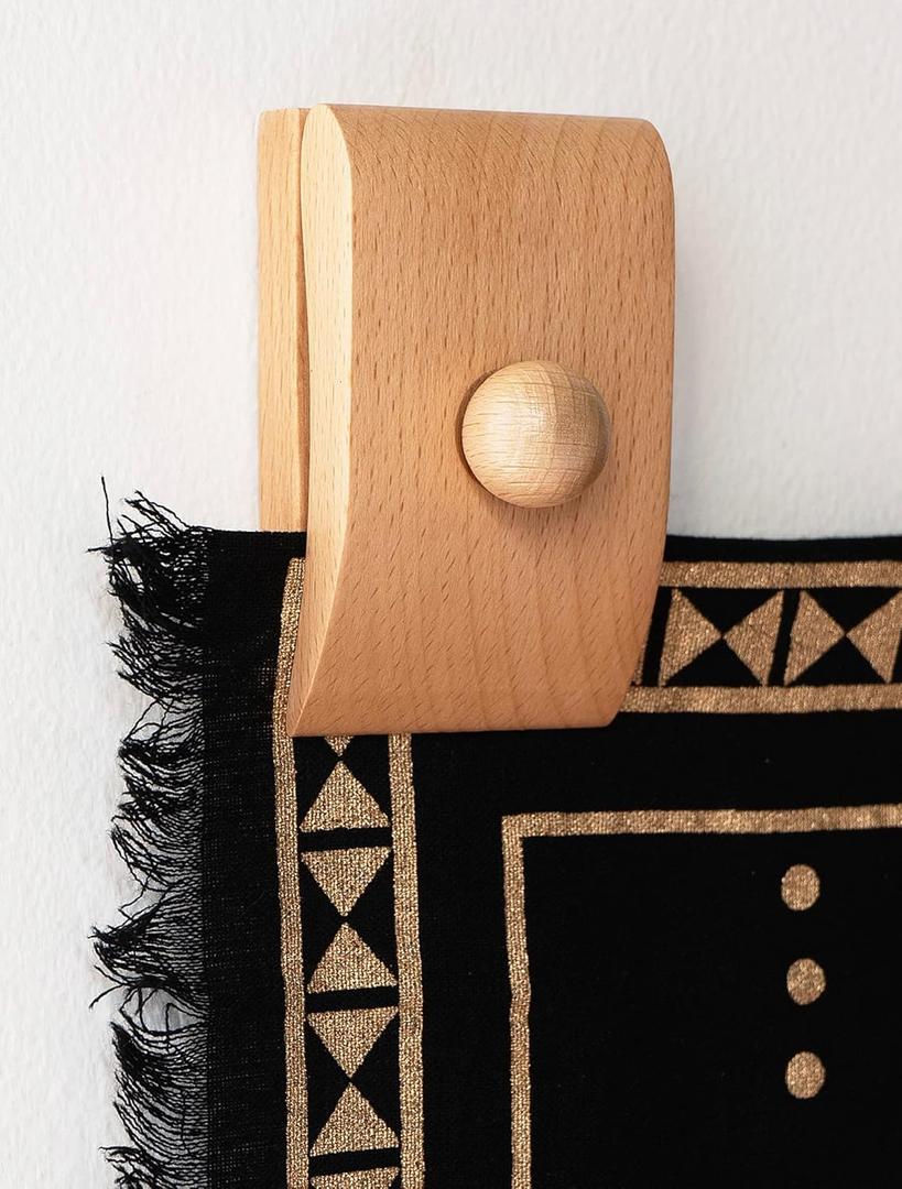 4 Large Quilt Hangers for Wall for Display, Wooden Rug Hangers for Wall Hangings, Decorate with Your Blanket and Tapestry Hangers (Light, 4 Large Clips with Hardware)