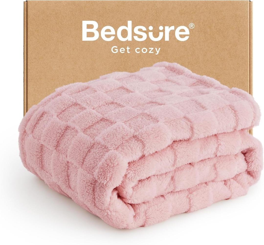Bedsure GentleSoft Twin Blanket for Bed Pink - Super Soft Cozy Blankets, Cute Fuzzy Fleece Throws for Bedroom Couch, 60x80 Inches