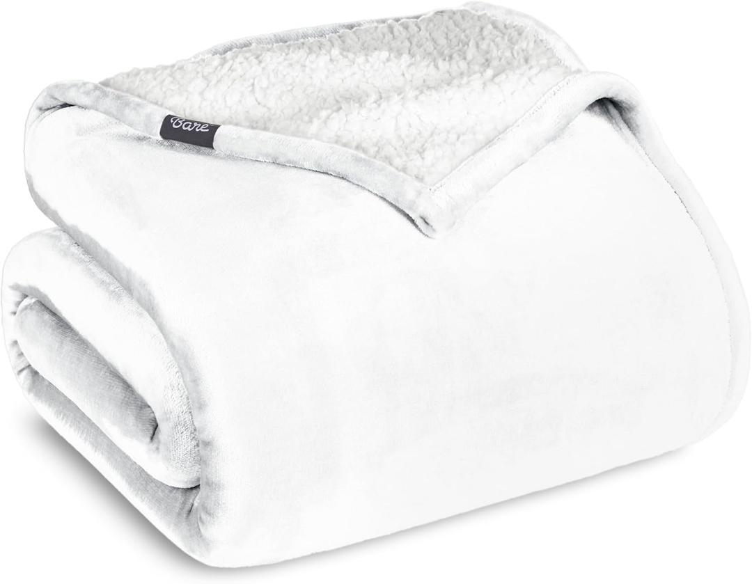 Sherpa Fleece Blanket - Full/Queen Size - Blanket for Bed, Sofa, and Couch - Warm & Lightweight - Fluffy & Soft - Reversible (Full/Queen, White)