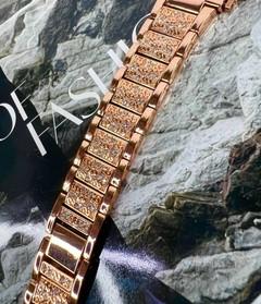 Mosonio Compatible with Samsung Galaxy Watch FE 2024 40mm/Galaxy Watch 5 Band 40mm Galaxy Watch 4 Band 40mm 44mm with Protective Cover Case, 20mm Bling Metal Galaxy Watch Band for Women (Gold)