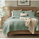 Bedsure King Quilt - Dusty Rose Bedspread King Size & Lightweight Comforter, Country Cottage Coverlet with Clover Pattern, Ultra Soft All-Season Bedding, 106 x 96 Inches | Stitch-Free Quilting, Ultra Soft, Lightweight, Machine Washable, Pet-Friendly