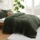 Bedsure Comforter Set Queen Size - GentleSoft 3 Pieces Double-Side Fleece Fluffy Olive Green Comforter Set, Cozy Striped Room Decor Aesthetic, Luxury Bedding Queen Size, 2 Pillowcases, 90x90 Inches