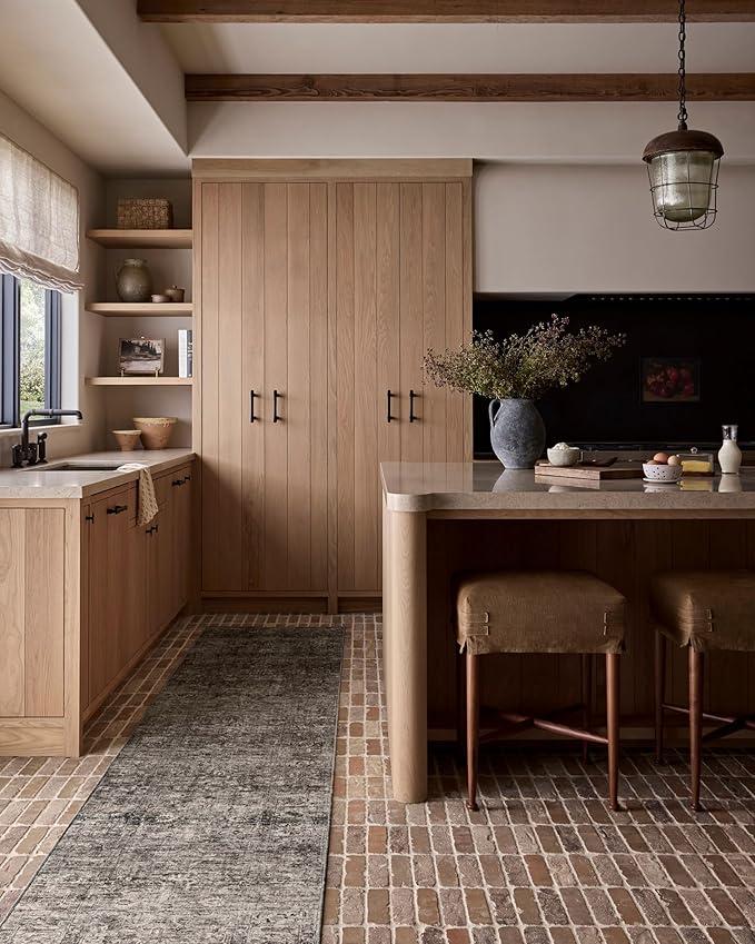 Loloi Amber Lewis Josie Collection JOS-05 Dove/Gold 2'-6" x 12'-0", .13" Pile Height, Low Profile, Machine Washable, Runner Rug