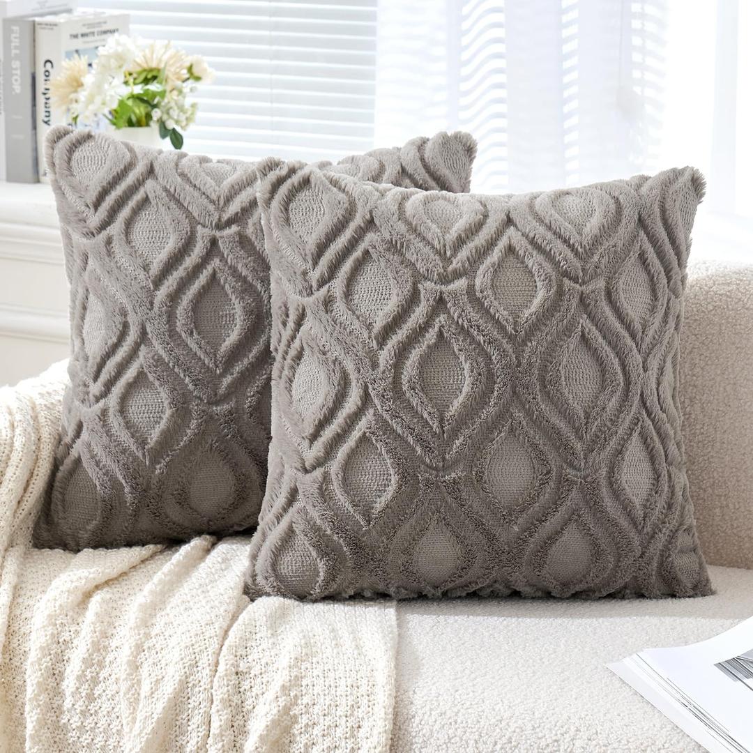MIULEE Dark Grey Throw Pillow Covers 18x18 Inch, Soft Winter Plush Faux Wool Couch Pillow Covers Set of 2 Decorative Farmhouse Boho Throw Pillows for Sofa Living Room Bed