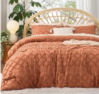 Lunarable Abstract Coverlet, Modern Stripes in Monotone Chevron Geometric Design in Tangerine Tone, 3 Piece Decorative Quilted Bedspread Set with 2 Pillow Shams, Queen Size, Dark Orange and White, 88" X 88" + 2 Shams 30" X 20". Oversized - Great cove