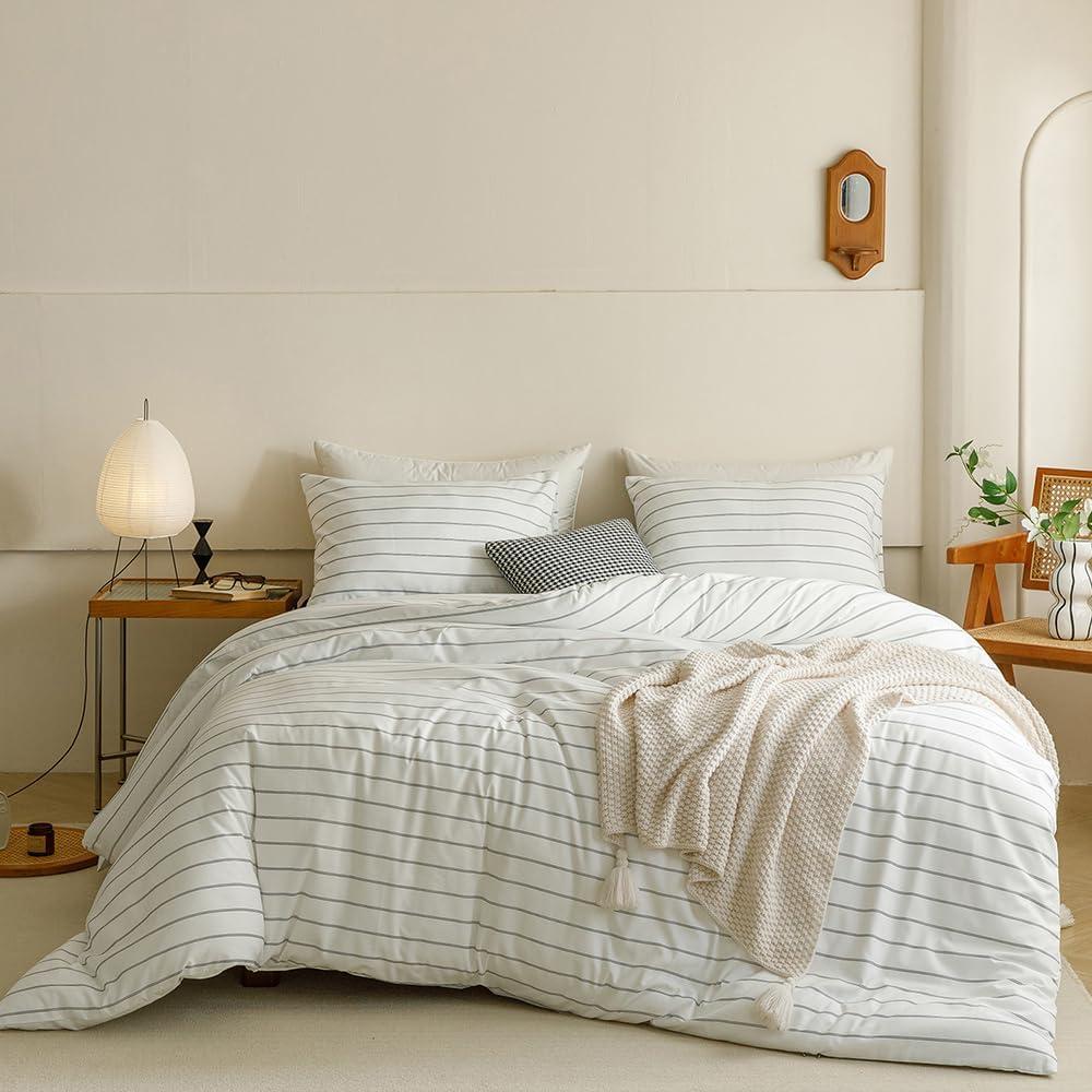 CLOTHKNOW Striped Queen Comforter Set White Black Bedding Comforter Sets White Queen Comforter Soft Farmhouse Comforter with 2 x Pillow Cases