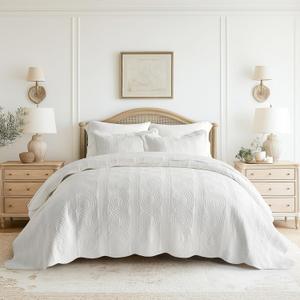 EVERGRACE 100% Cotton Scallop Quilt Set, King Size 3 Piece Set  Lightweight Bedspread with 2 Shams, Soft Prewashed Coastal Bedding Coverlet for Cozy and Elegant Bedding, Bright White | Scallop Design, Timeless, 100% Cotton, Pre Washed, Oeko-Tex Certified, Lightweight