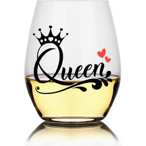 Perfectinsoy Queen Funny Glass, Unique Queen Gift for sisters, Women, Girlfriend, Her, Wife, Friend, Bridal Shower, Engagement or Wedding Favor (15 Ounces)