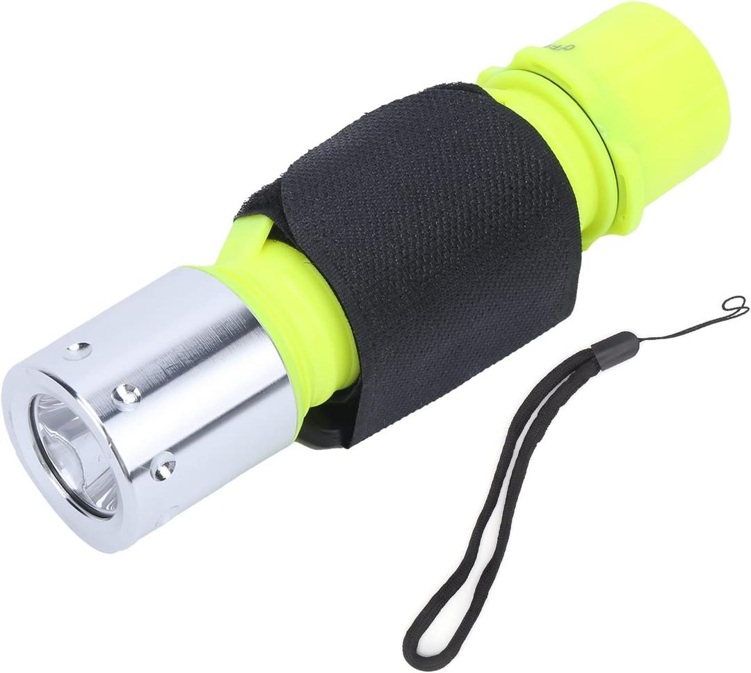 Diving Flashlight,2000Lm Underwater Flashlight,IPX8 Waterproof Flashlight,Professional Rechargeable LED Diving Light for Diving, Expedition,Hiking
