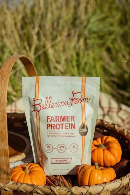 Farmer protein Pumpkin Pie Protein Powder, Grass-Fed Whey Protein Powder with 12g Plant-Based Protein & 3g Prebiotic Fiber, Made with Real Pumpkins & Organic Cinnamon, Non-GMO, Gluten Free, 0.79lb