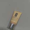 Clinique Moisture Surge Sheertint Hydrator Hydrating Tinted Moisturizer Broad Spectrum SPF 25 With Hyaluronic Acid + Aloe Water For All Skin Types | Sheer Coverage, Natural Finish (AB Light 02)