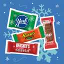 Hershey Assorted Flavored, Christmas Candy Bulk Bag, 32.45 oz (32.45 Ounce (Pack of 1))