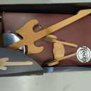 Guitar Pizza Cutter: The Cool Pizza Cutter for Rockstars | Stainless Steel & Wood Pizza Wheel | Cutter in Guitar Look (Einheitsgre)