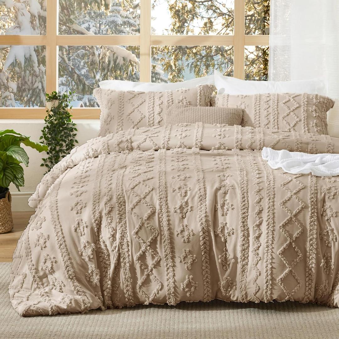 Bedsure Tufted Boho Comforter Set King Size - Khaki Boho Bed Set, GentleSoft™ 3 Pieces Farmhouse-Style Embroidery Bedding, Gifts for Woman, Soft Jacquard King Comforter for All Seasons