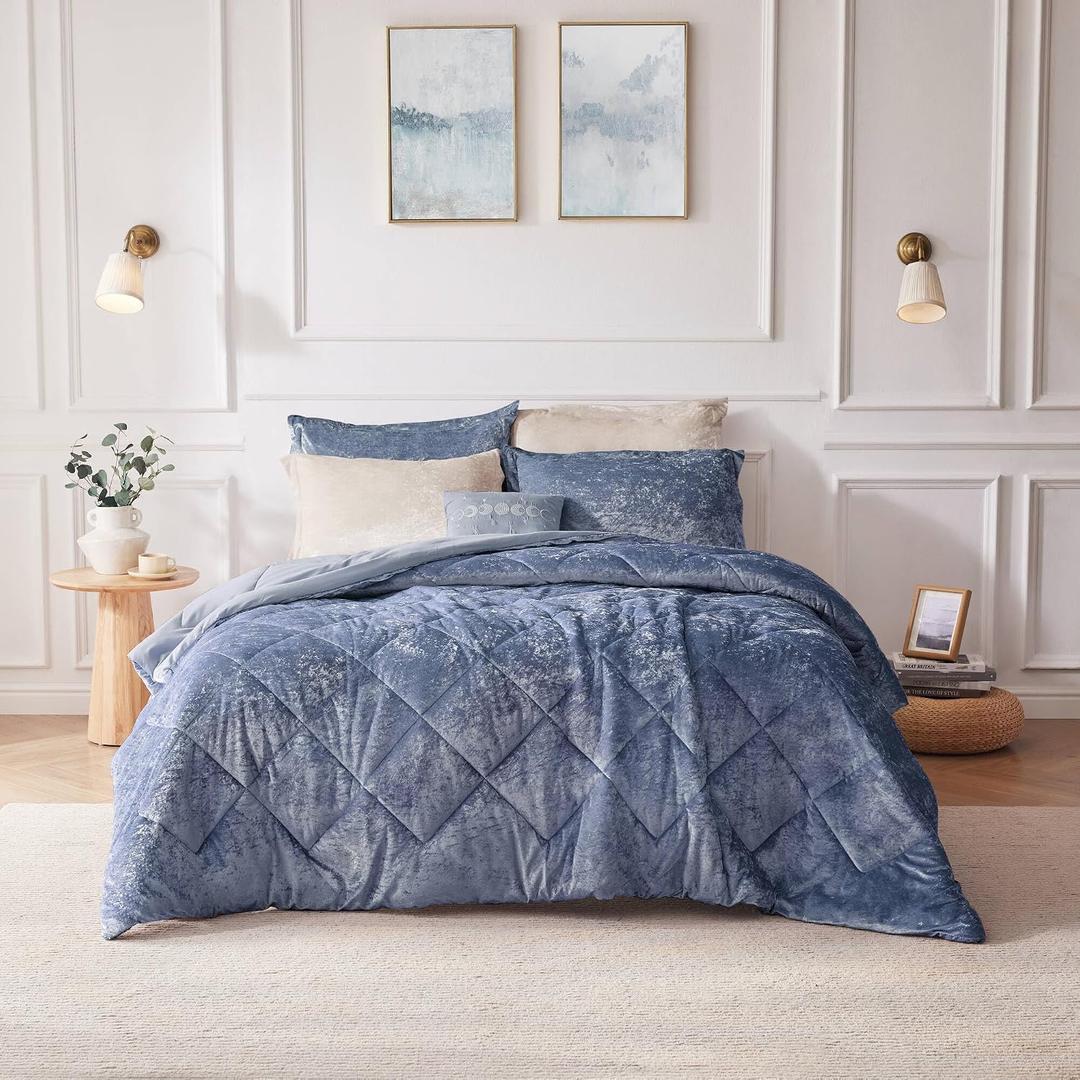 Intelligent Design Queen Comforter Set, Velvet Comforter Set , Luxury Diamond Quilting Comforter Set, Fluffy Comforter Bed Set with Decorative Pillowand 2 Shams, 4 Piece Blue, Full/Queen
