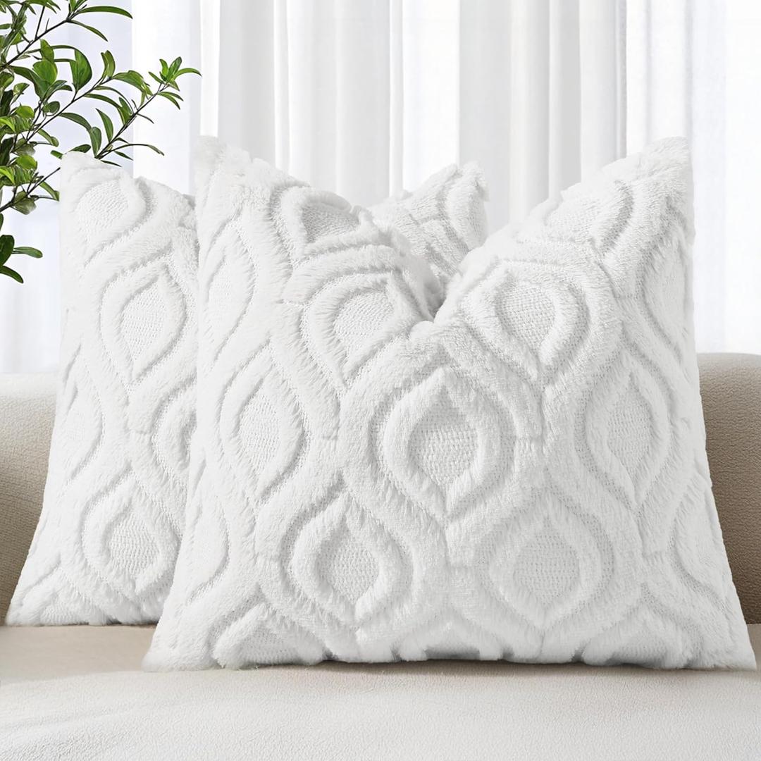 decorUhome Cozy Textured Throw Pillow Covers 20x20 Inch Set of 2, Soft Plush Faux Wool White Accent Couch Pillow Covers for Modern Farmhouse Sofa Bed Living Room
