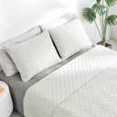 Easy-Going Twin Size Reversible Quilt Set with 1 Quilt and 1 Pillow Sham, Soft Bed Quilt Cover, Water Resistant Lightweight Microfiber Bedspread, Stain Resistant, Ivory/Ivory